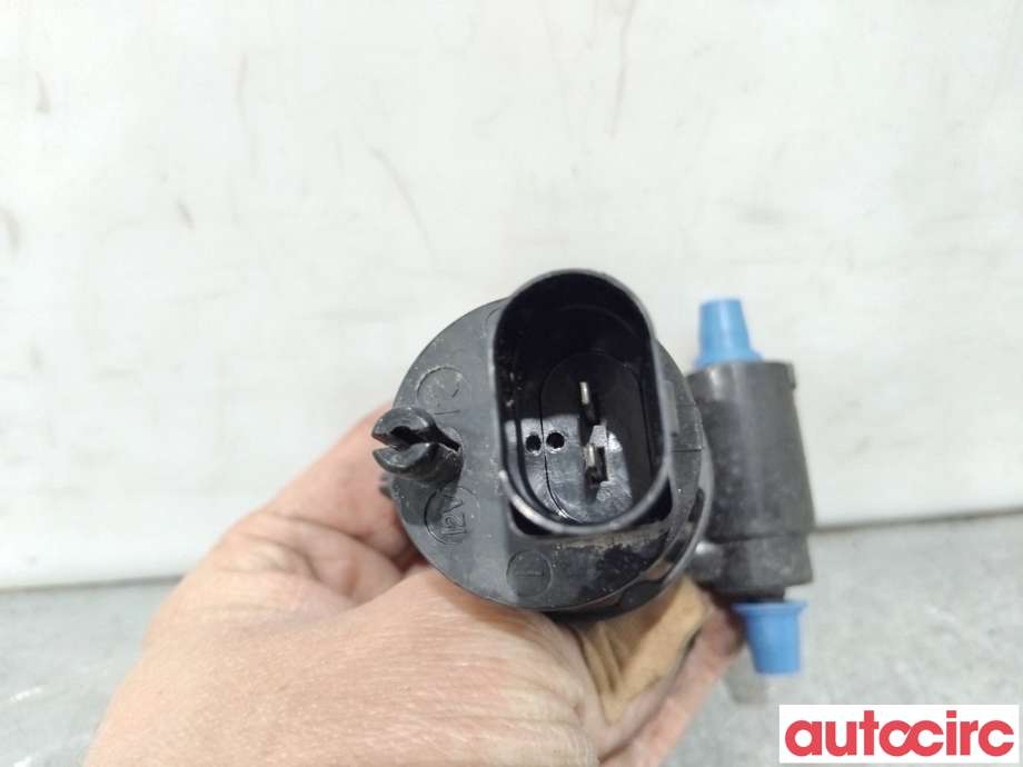 Spylerpumpe foran til Mercedes GLA 2014-2020 (X156) (X156) (MERCEDES|A2468660000|)