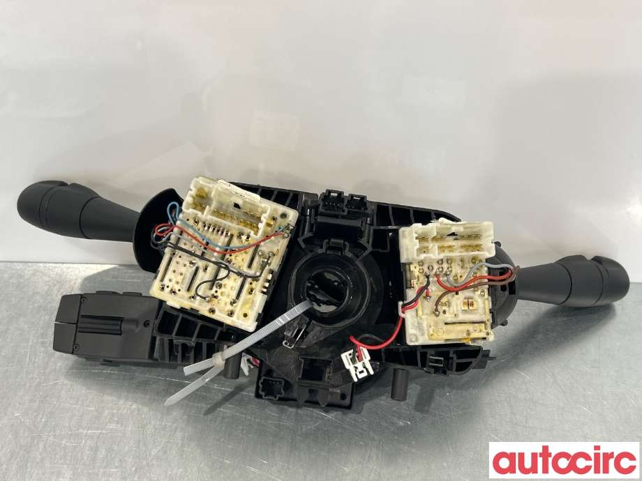 Bryter combi til Opel Vivaro B 2014-2019 (OPEL|95517225|95517229|93868054)