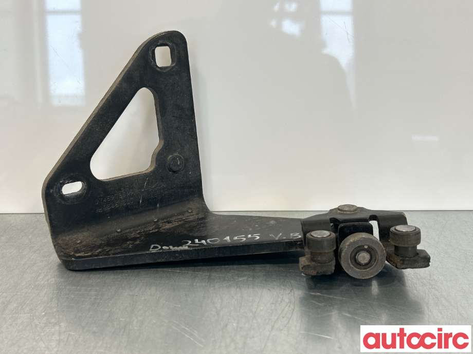 Diverse deler til Opel Vivaro B 2014-2019 (OPEL|93451800|)