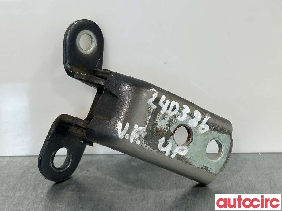 Hengsler til Toyota Hilux 2016-2020 (TOYOTA|6872002070|)