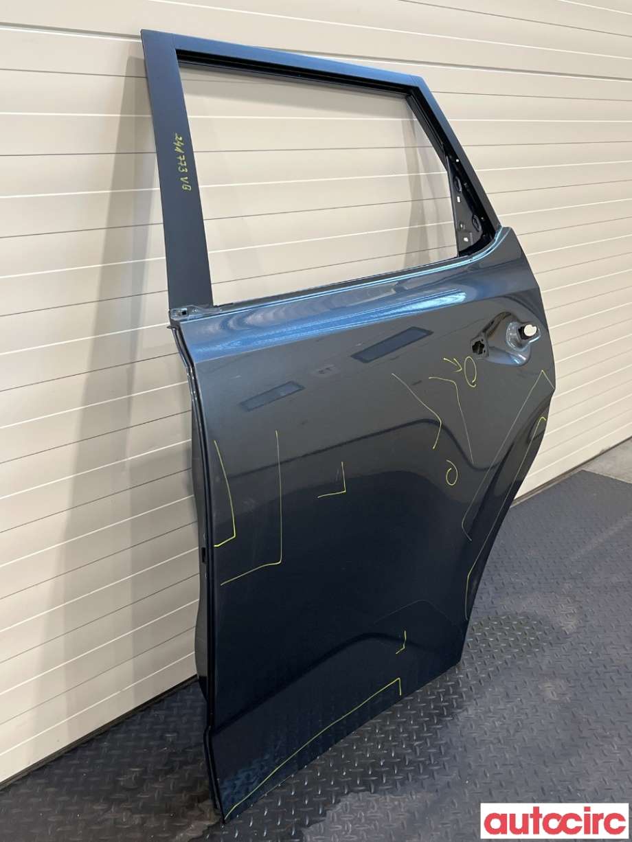 Dør venstre bak til Kia e-Soul 2019-->> (Type III)  (KIA|77003K0000)