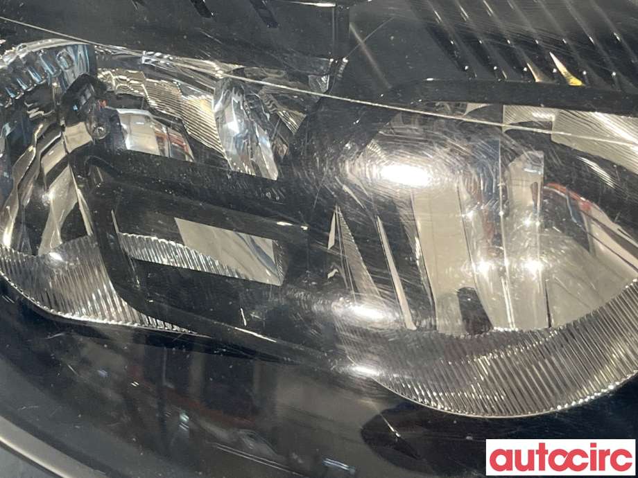 Frontlykt høyre halogen til Ford Focus 2008-2010 (Type II, Fase 2) (FORD|1754444)