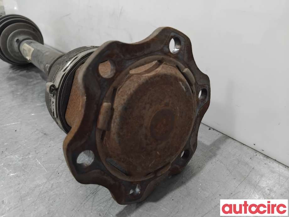 Drivaksel venstre foran til Audi A4 2007-2014 (Type IV) (B8) (B8) (AUDI|8K0407271AL|Y1AI)
