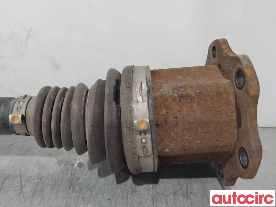 Drivaksel høyre foran til Audi A4 2007-2014 (Type IV) (B8) (B8) (AUDI|8K0407271AL|Y1AI)
