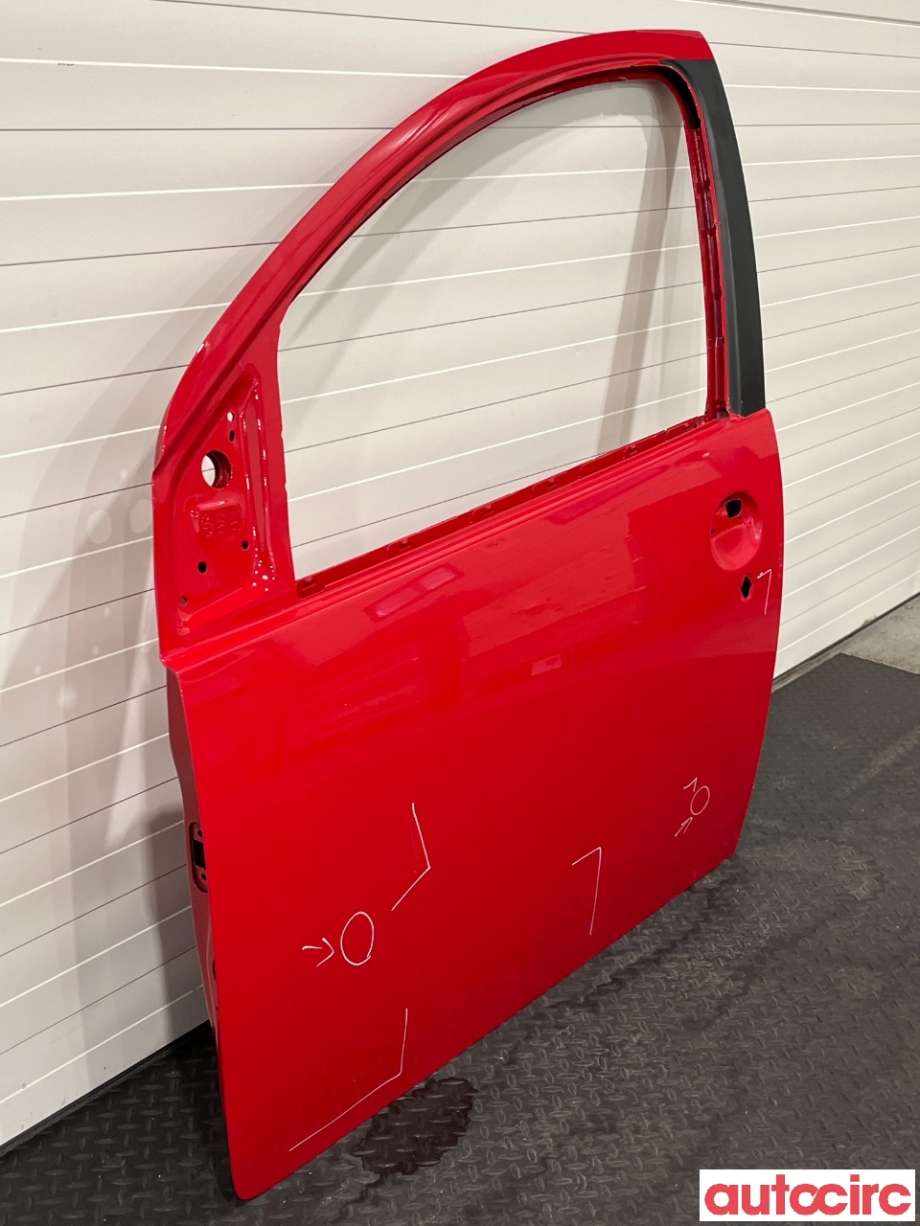 Dør venstre foran til Toyota Aygo 2005-2014 (Type I)  (TOYOTA|670020H010)