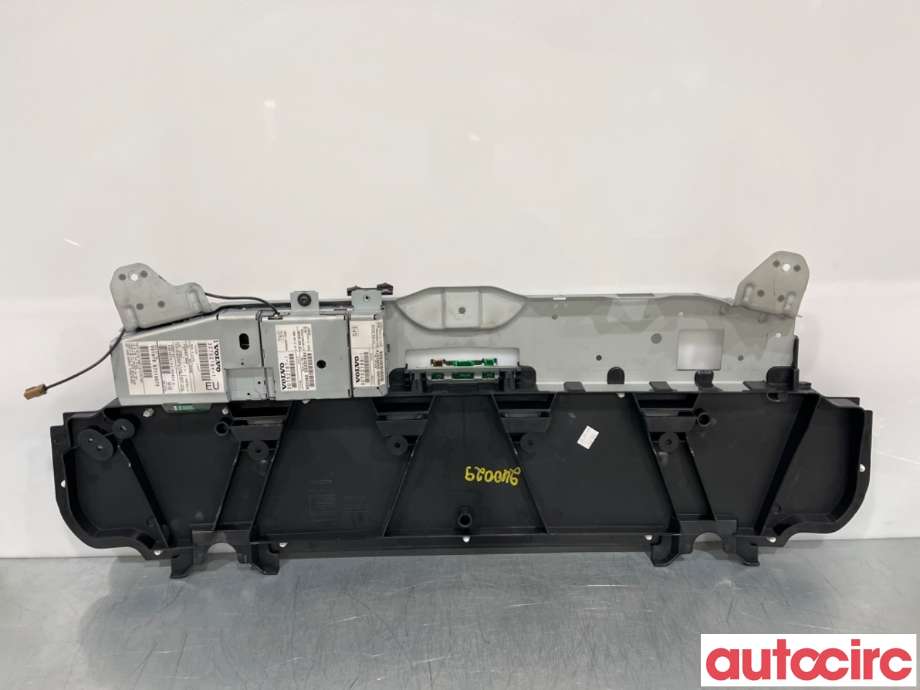 Antenne navigasjon til Volvo XC90 2002-2006 (Type I, Fase 1)  (VOLVO|31260503|)