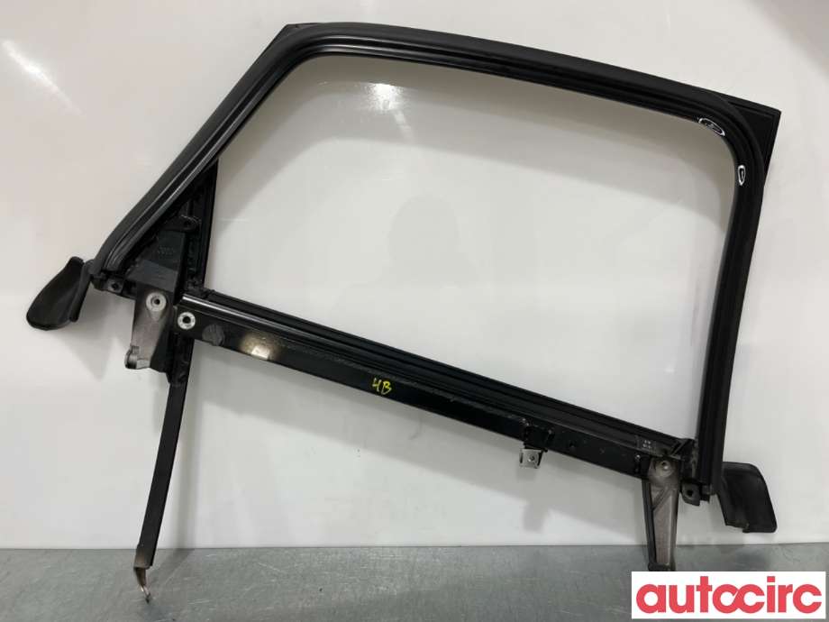 Diverse deler til Audi A4 2004-2008 (Type III) (B7) (B7) (AUDI|8E5839629C|)