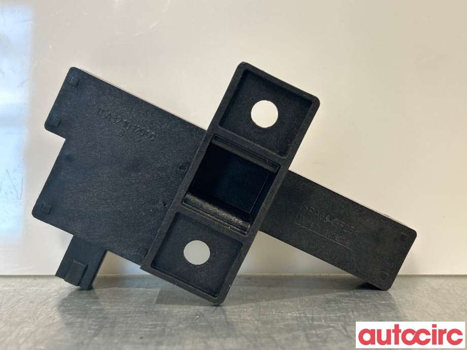 Antenne forsterker til Audi A6 2011-2014 (Type IV, Fase 1) (C7) (C7) (AUDI|8K0907247)