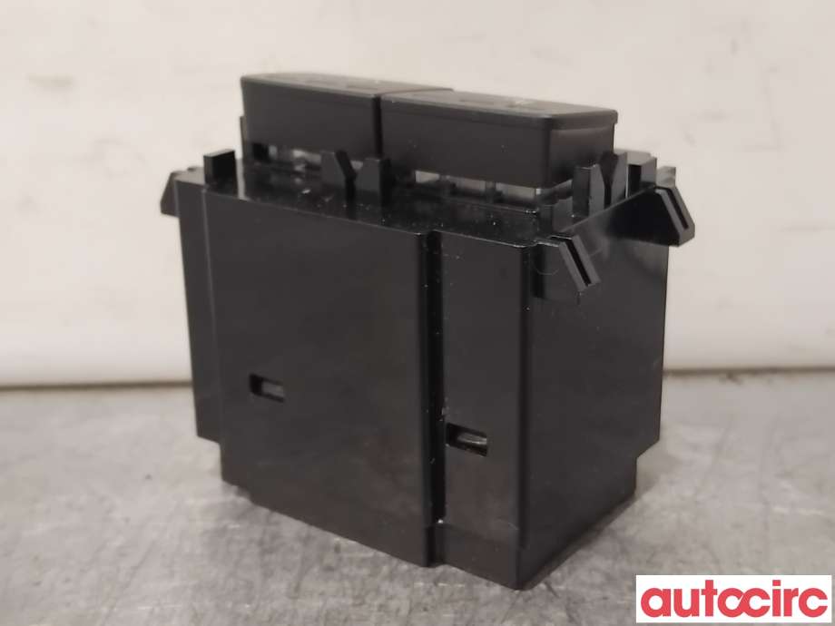 Bryter setevarme til Volvo XC40 2018-2024  (VOLVO|31456674|)