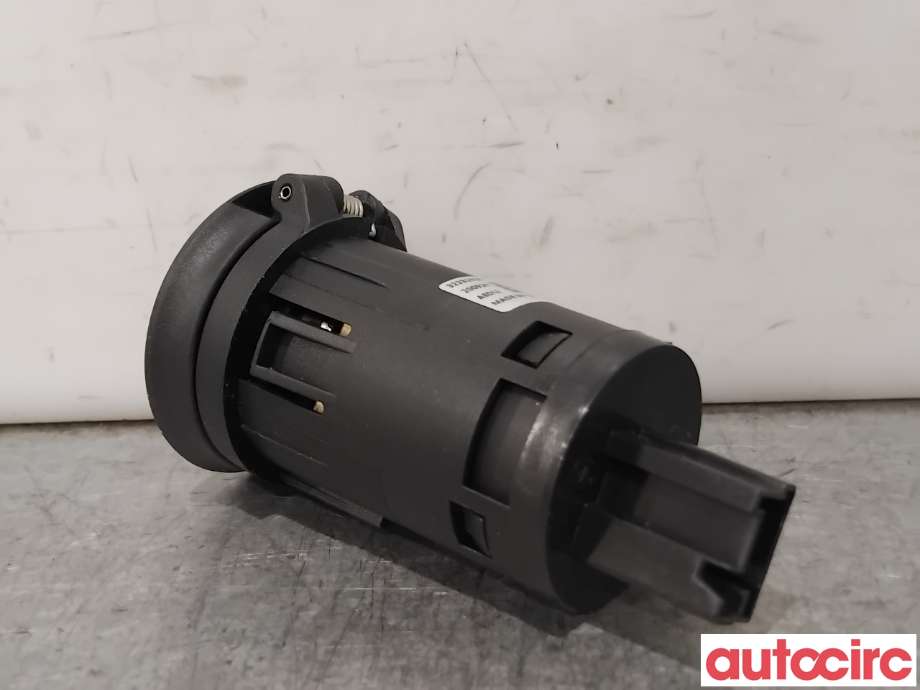 Diverse deler til Volvo XC40 2018-2024  (VOLVO|32371568||32231928)