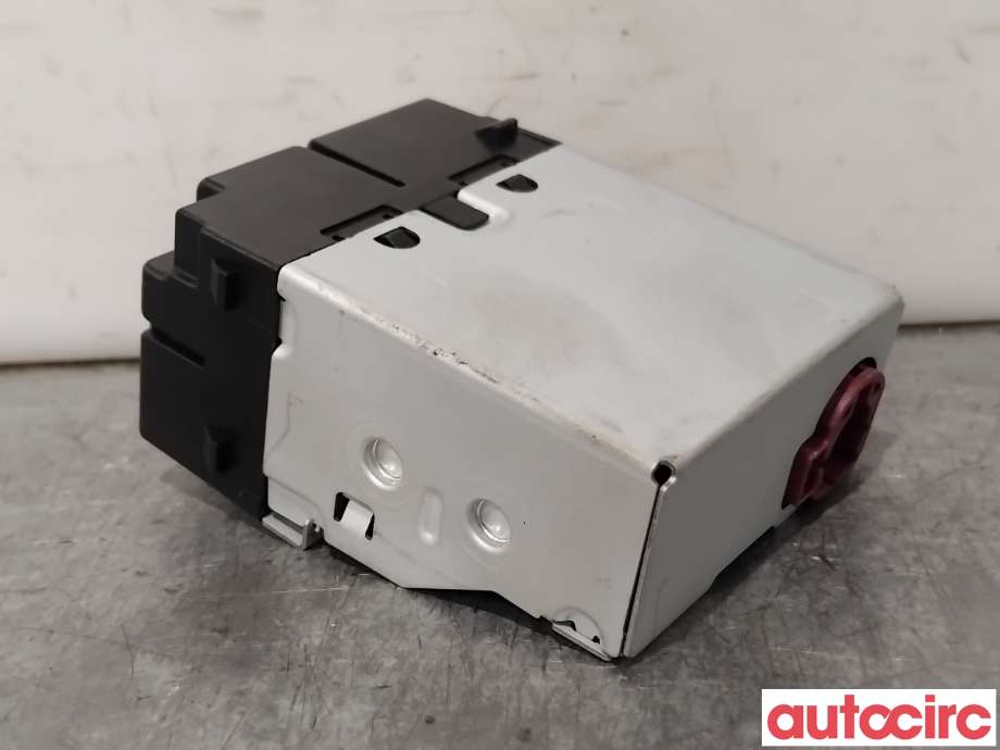 Diverse deler til Volvo XC40 2018-2024  (VOLVO|32375814||31682676)