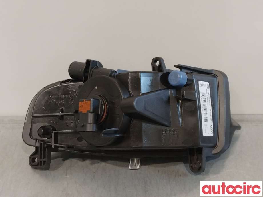 Tåkelykt venstre foran til Audi A4 2007-2014 (Type IV) (B8) (B8) (AUDI|8K0941699G|8K0941699C)