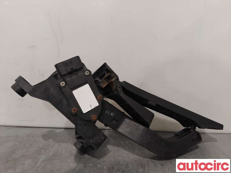 Pedal gass til Hyundai i40 2012-2017  (HYUNDAI|327003Z000||32727-3R300)