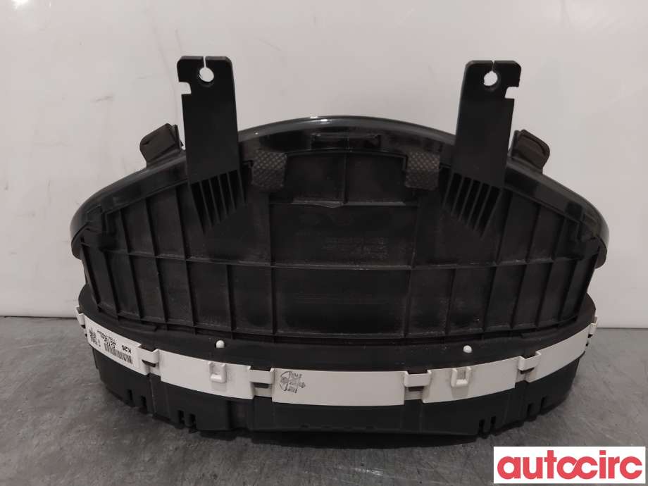 Instrumentpanel til Hyundai i40 2012-2017  (HYUNDAI|940113Z400|11001-778920H|94011-3Z400)