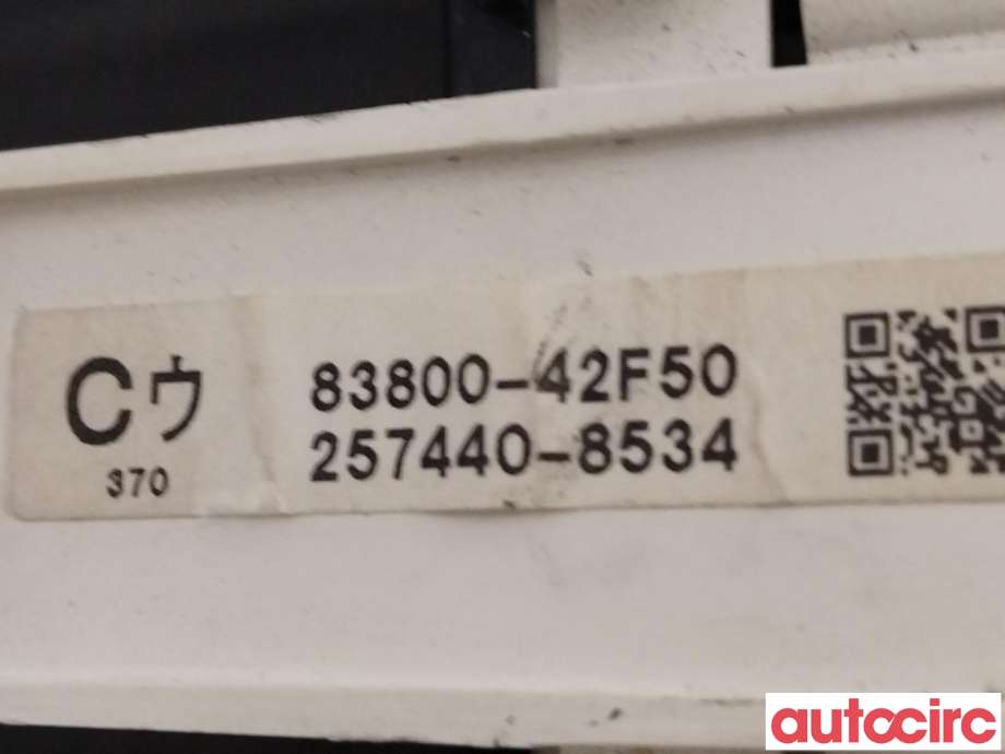 Instrumentpanel til Toyota RAV4 2009-2013 (Type III, Fase 2)  (TOYOTA|8380042F50)