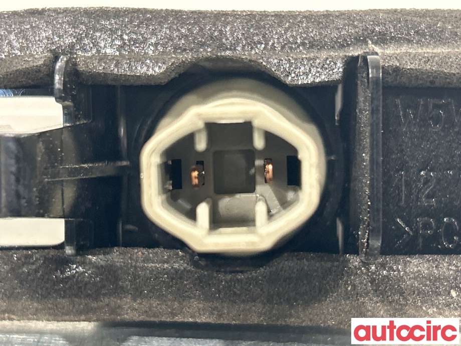 Skiltlys til Toyota Prius 2009-2016 (Type III) (COMBI) (COMBI) (TOYOTA|8127053011|)