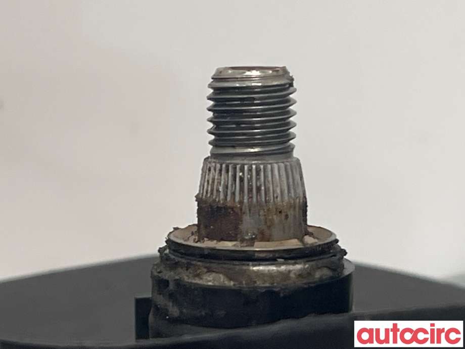 Viskermotor frontrute til Mitsubishi Outlander 2012-2015 (Type III, Fase 1)  (MITSUBISHI|8250A609|159300-3471|)