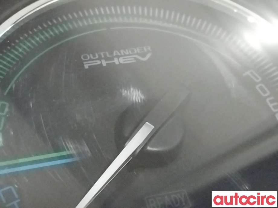 Instrumentpanel til Mitsubishi Outlander 2012-2015 (Type III, Fase 1)  (MITSUBISHI|8100B905|MM0059-052)