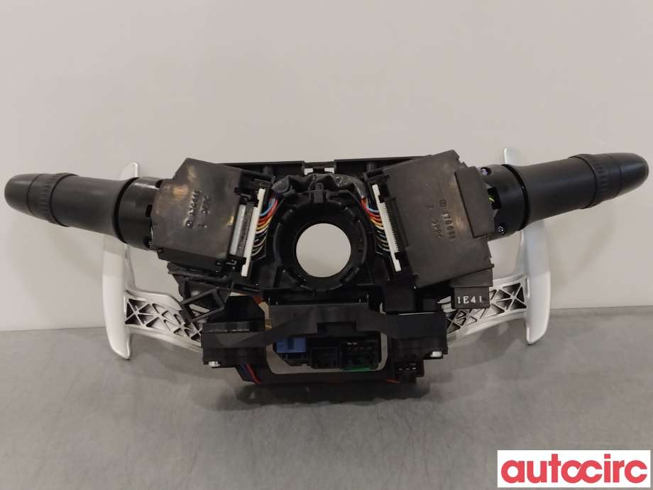 Bryter combi til Mitsubishi Outlander 2012-2015 (Type III, Fase 1)  (MITSUBISHI|8600A405||8617A013)