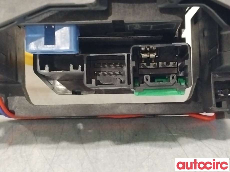 Bryter combi til Mitsubishi Outlander 2012-2015 (Type III, Fase 1)  (MITSUBISHI|8600A405||8617A013)