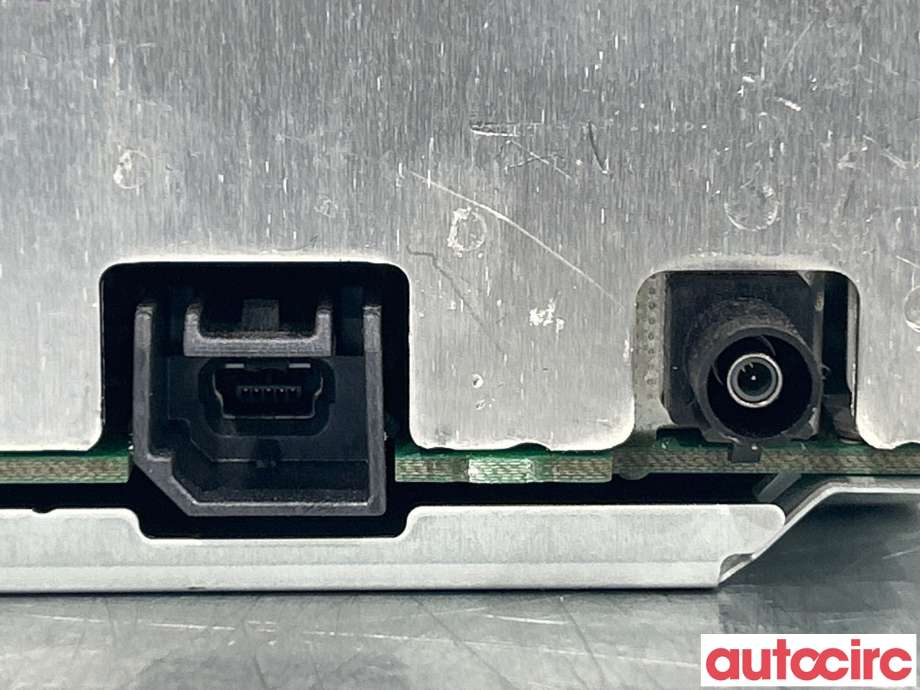 Bilstereo forsterker til Ford Fiesta 2013-2017 (Type VI, Fase 2)  (FORD|AM5T-18C815-DT|2025284|AM5T-18C815-DL)