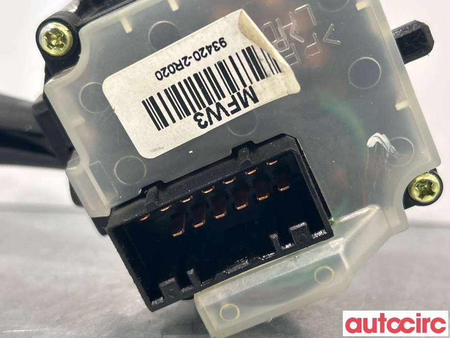 Bryter visker til Hyundai i30 2007-2012 (Type I)  (HYUNDAI|934202R020)