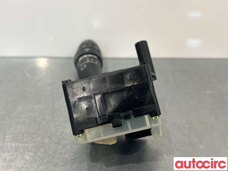 Bryter visker til Hyundai i30 2007-2012 (Type I)  (HYUNDAI|934202R020)