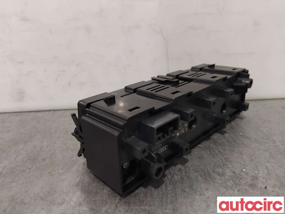Bryter nødblink til Audi Q4 e-tron 2021-->>  (AUDI|85E925301D|35960402-01|85E925301P)