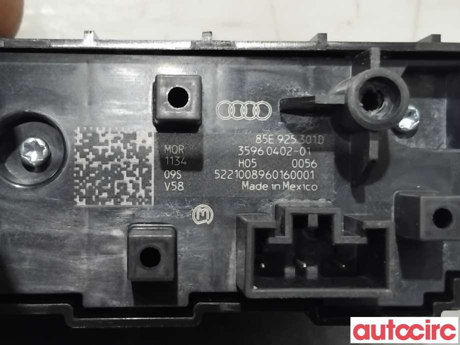 Bryter nødblink til Audi Q4 e-tron 2021-->>  (AUDI|85E925301D|35960402-01|85E925301P)