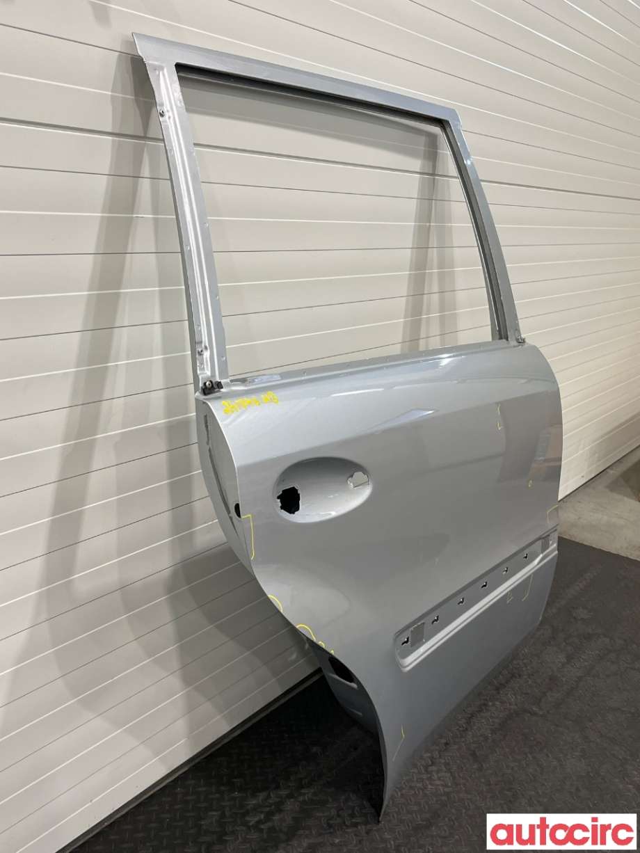 Dør høyre bak til Mercedes GL 2006-2012 (X164) (X164) (MERCEDES|A1647301005)