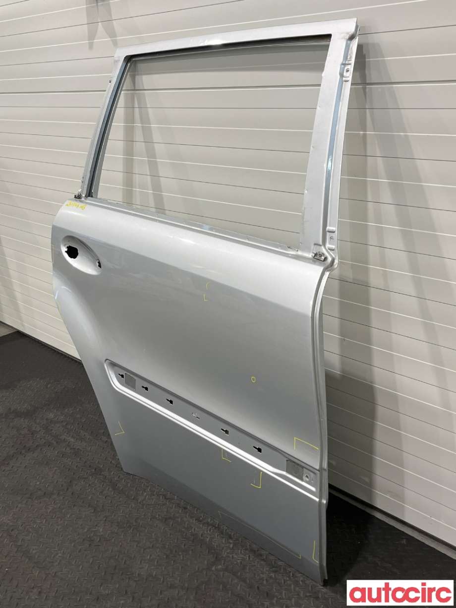 Dør høyre bak til Mercedes GL 2006-2012 (X164) (X164) (MERCEDES|A1647301005)