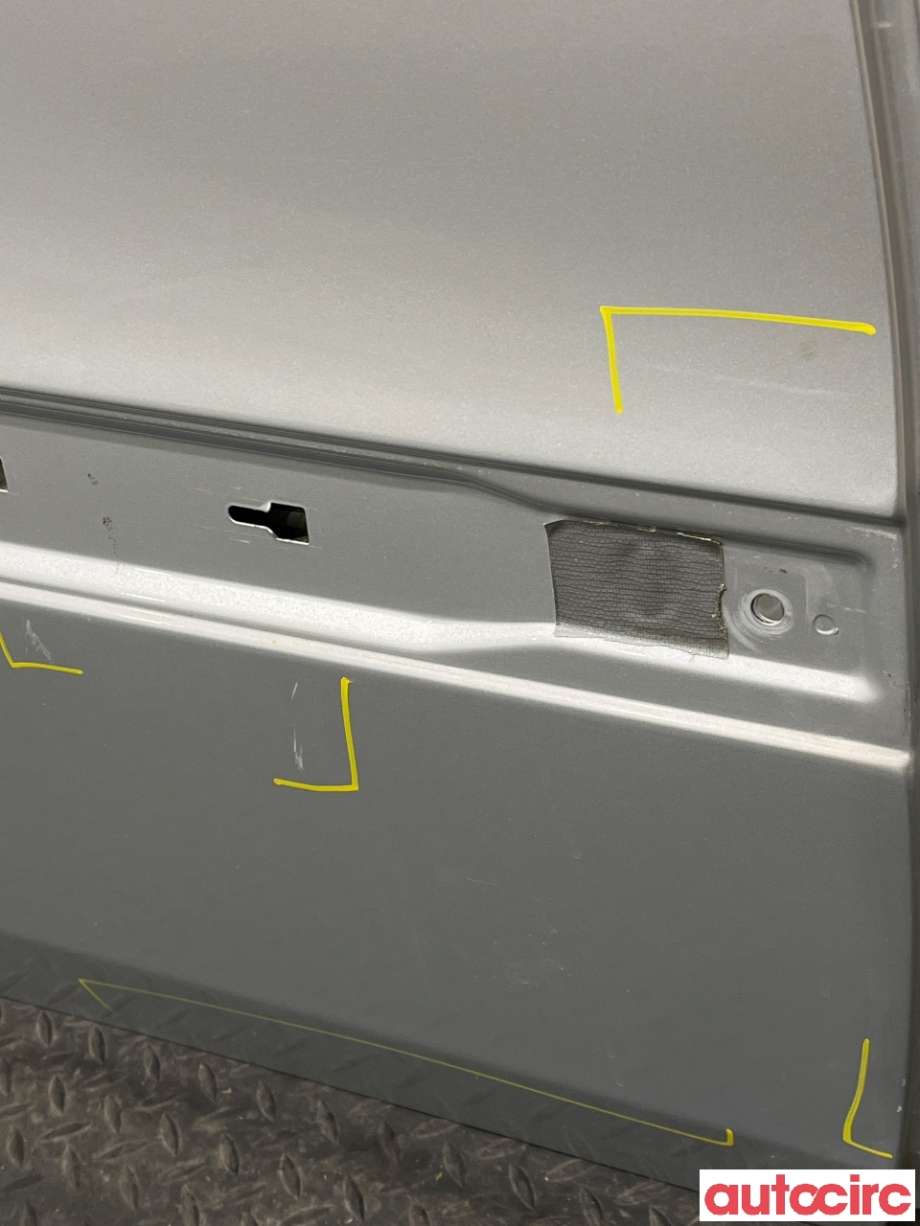 Dør høyre bak til Mercedes GL 2006-2012 (X164) (X164) (MERCEDES|A1647301005)