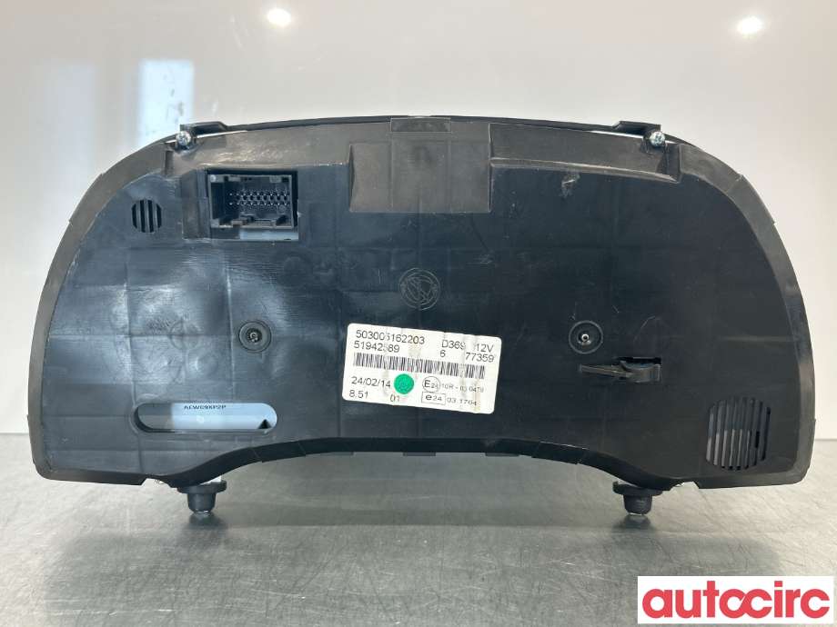 Instrumentpanel til Opel Combo D 2012-2018  (OPEL|95525562|51942589)