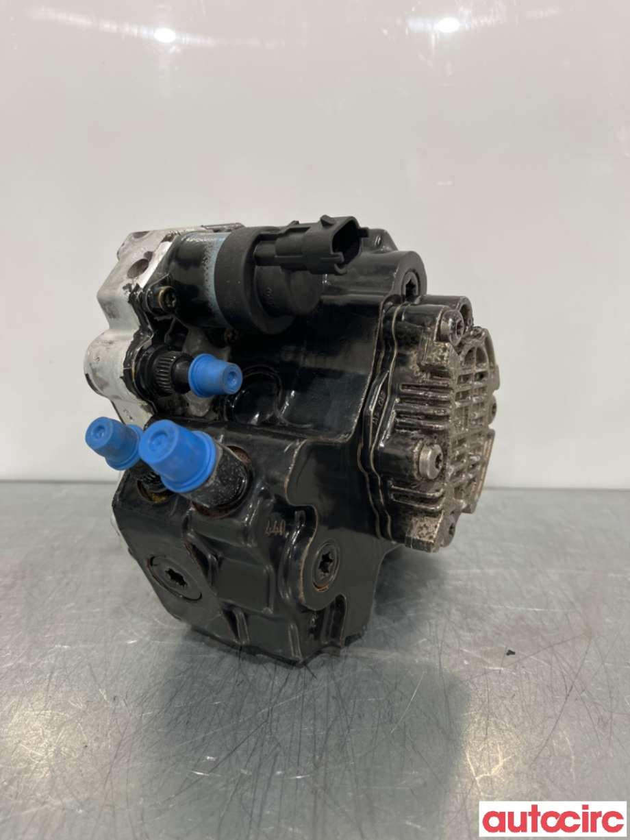 Dieselpumpe til Volvo V70 2000-2004 (Type II, Fase 1)  (VOLVO|8251785||8689590)