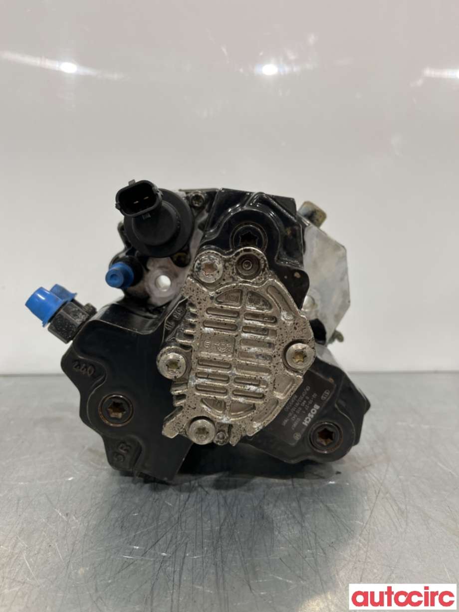 Dieselpumpe til Volvo V70 2000-2004 (Type II, Fase 1)  (VOLVO|8251785||8689590)