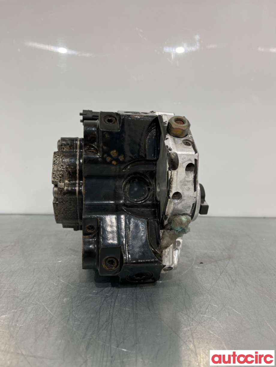 Dieselpumpe til Volvo V70 2000-2004 (Type II, Fase 1)  (VOLVO|8251785||8689590)