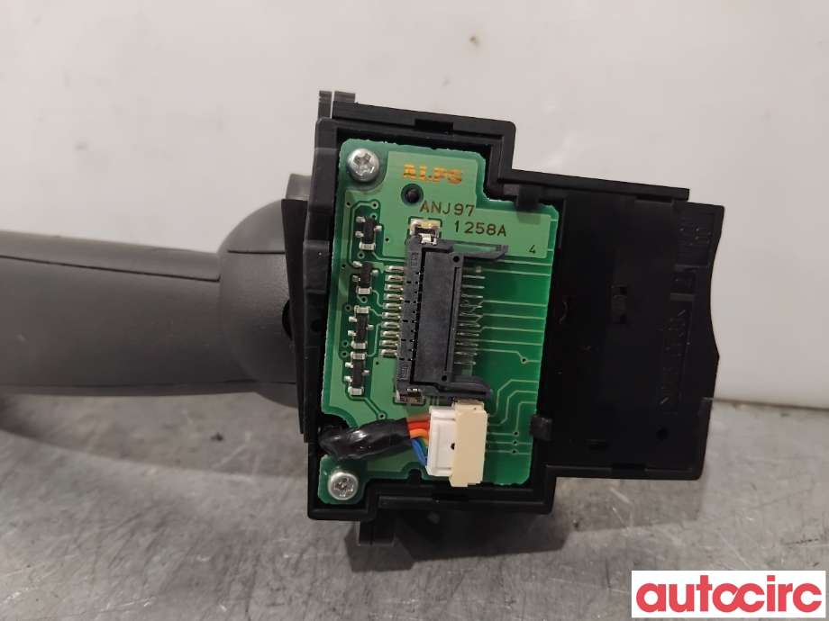 Bryter blink til Volvo V60/V60 CC 2013-2018 (Type I, Fase 2)  (VOLVO|31456045|)