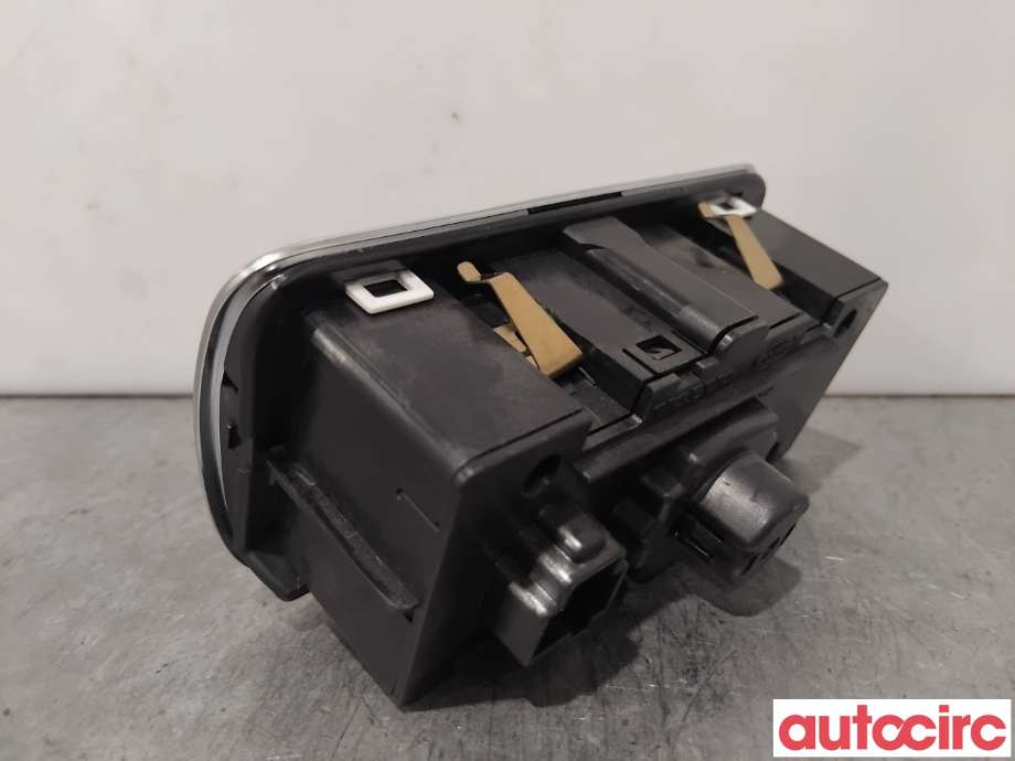 Bryter lys til Volvo V60/V60 CC 2013-2018 (Type I, Fase 2)  (VOLVO|31443839|)