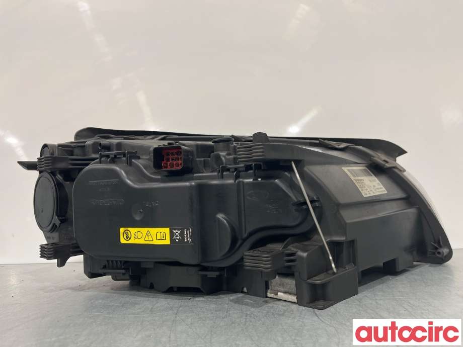 Frontlykt venstre halogen til Volvo V70 2007-2013 (Type III, Fase 1)  (VOLVO|31214415||31214347)