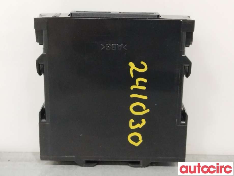 Styreenhet parkering til Toyota RAV4 2016-2019 (Type IV, Fase 2)  (TOYOTA|8934042040)