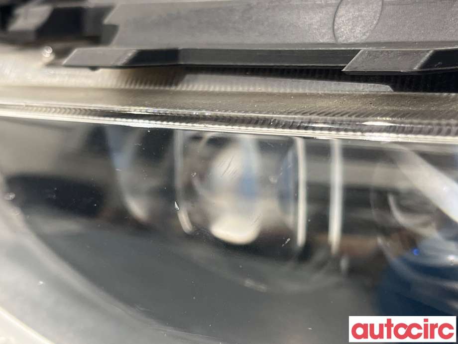 Frontlykt venstre halogen til Kia e-Soul 2019-->> (Type III)  (KIA|92101J2020|)