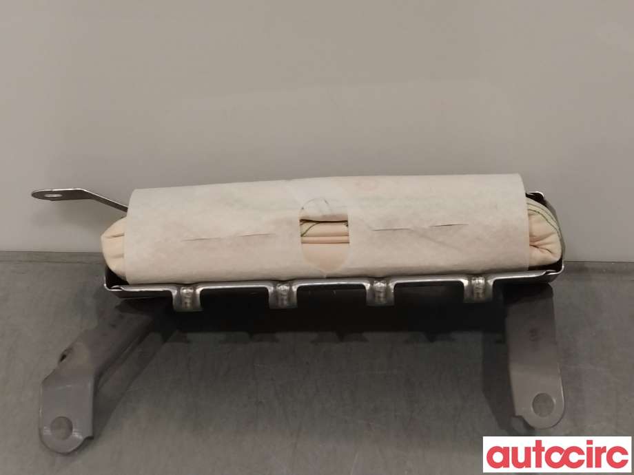 Airbag kne til Toyota RAV4 2016-2019 (Type IV, Fase 2)  (TOYOTA|7390042031C0)