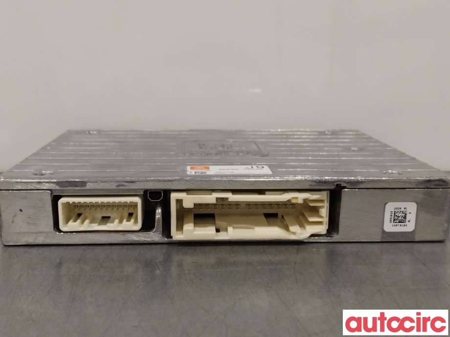 Bilstereo forsterker til Toyota RAV4 2016-2019 (Type IV, Fase 2)  (TOYOTA|8628042050)