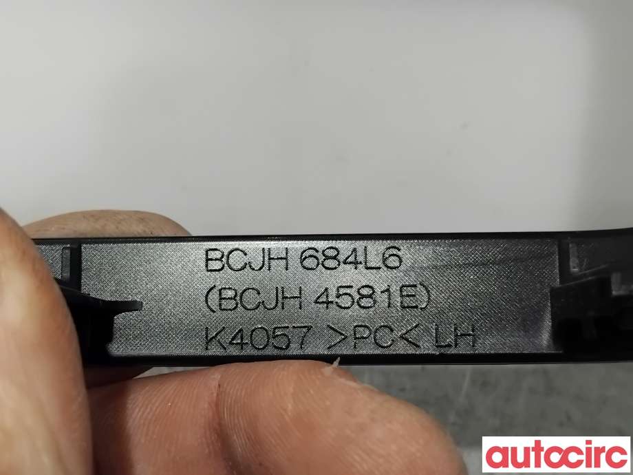 Diverse deler til Mazda CX-30 2020-->>  (MAZDA|HCJH-68-4L6E||BCJH684L6)