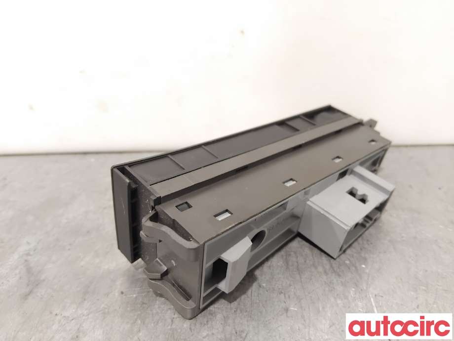 Bryter elektrisk håndbrekk/parkbrems til VW Passat 2011-2015 (B7) (B7) (VOLKSWAGEN|3AB927137|)