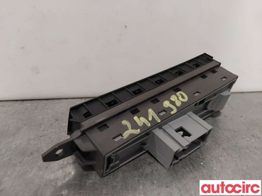 Bryter diverse til VW Passat 2011-2015 (B7) (B7) (VOLKSWAGEN|3AB927238BK||3AB927238K)
