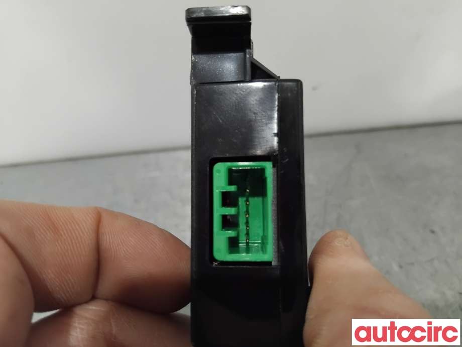Dashbord telefon til Volvo V90 / V90 CC / S90 2016-->>  (VOLVO|31494702|)
