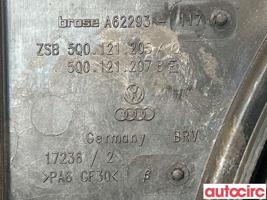 Kjølevifte til VW e-Golf 2017-2020 (Fase 2)  (VOLKSWAGEN|5Q0121203DE|5Q0121203CE)