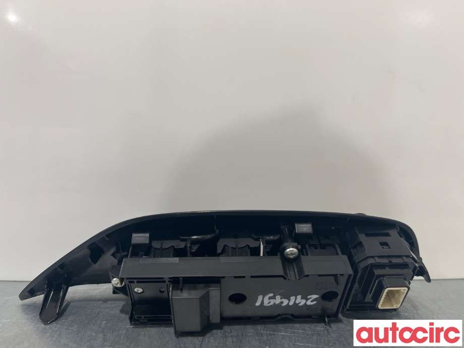 Bryter ruteheis til Toyota Yaris Cross (SUV) 2021-->>  (TOYOTA|840400D020)