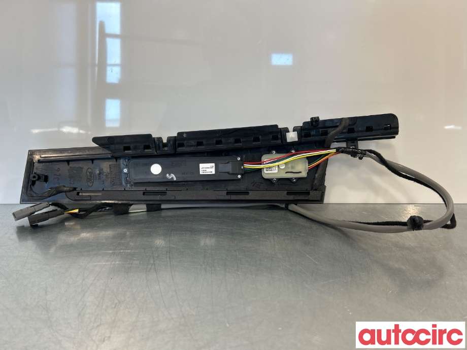 Lister til Ford Mustang Mach-e 2020-->>  (FORD (US)|2605594|LJ8T-14A626-AGW)